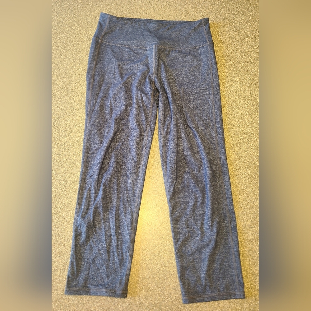 Womens Athleta Crop Size Small